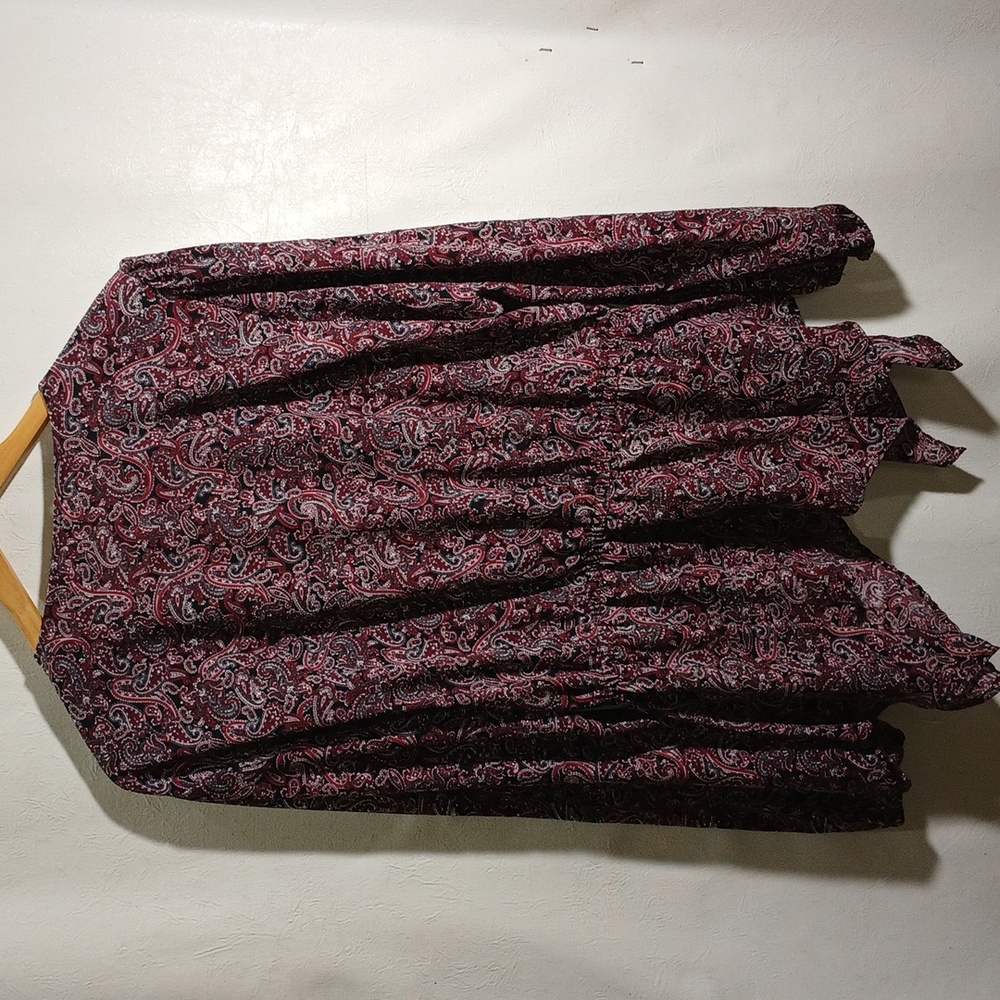 Michael Kors Red and Pink Handherchief Hem Faux Wrap Paisley CrepeBlouse Size 2X - Picture 4 of 5